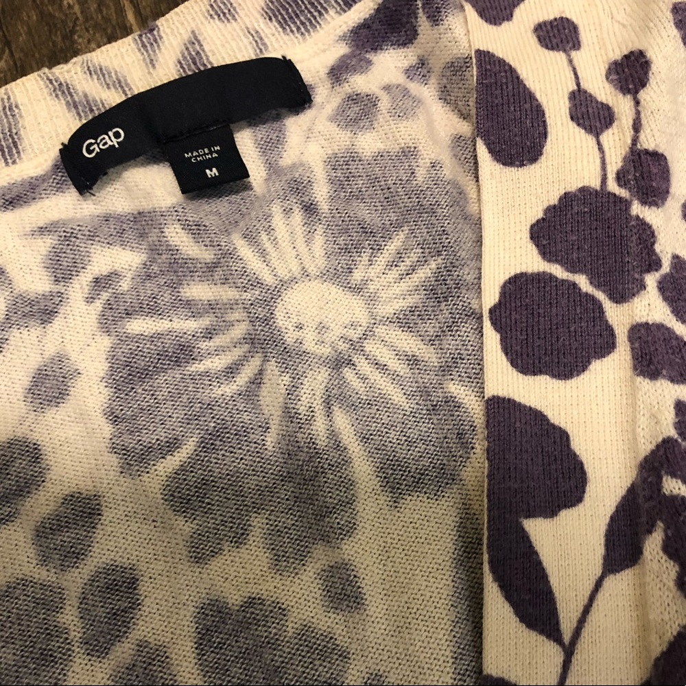 Gap crewneck cardigan